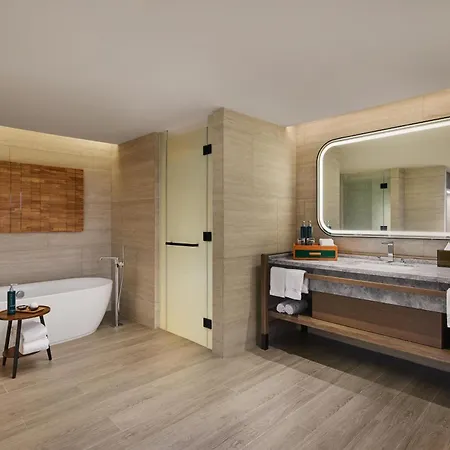 Doubletree By Hilton Bangkok Ploenchit