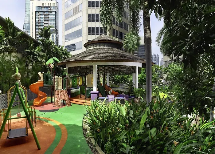 Doubletree By Hilton Ploenchit Hotel Bangkok