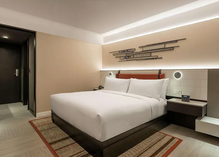 Doubletree By Hilton Ploenchit Hotel Bangkok