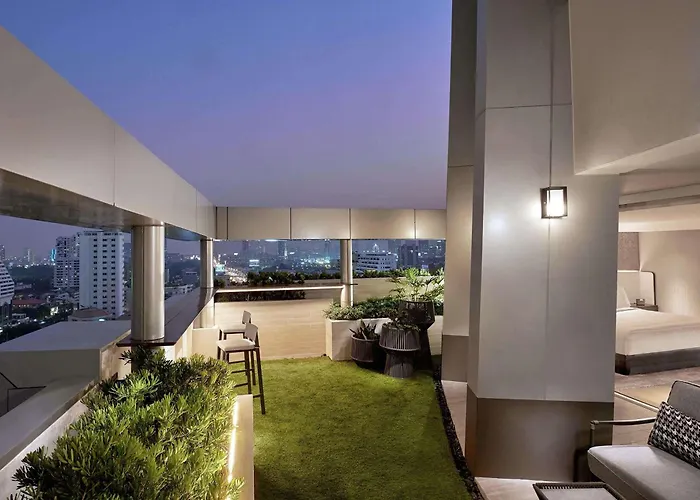 Hotel Doubletree By Hilton Ploenchit