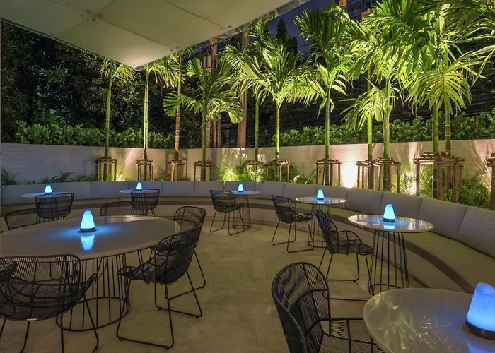 Hotel Doubletree By Hilton Ploenchit 5*