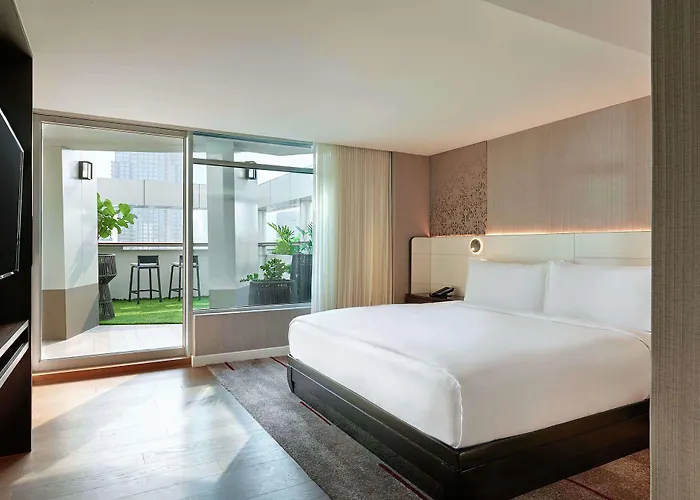 Doubletree By Hilton Ploenchit 5* Bangkok