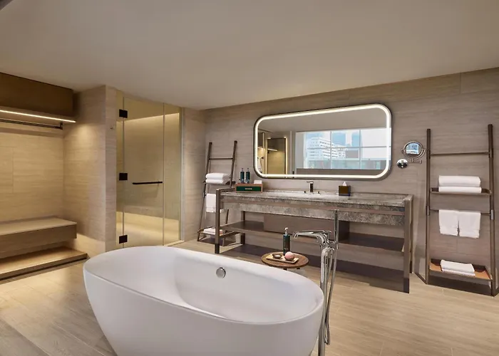 Doubletree By Hilton Ploenchit Bangkok