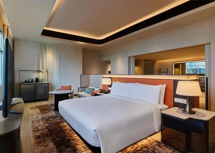 Doubletree By Hilton Ploenchit 5*