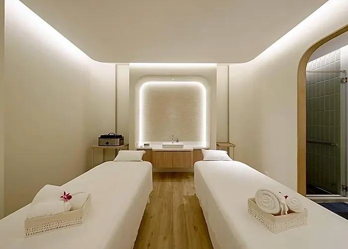 Doubletree By Hilton Ploenchit Bangkok